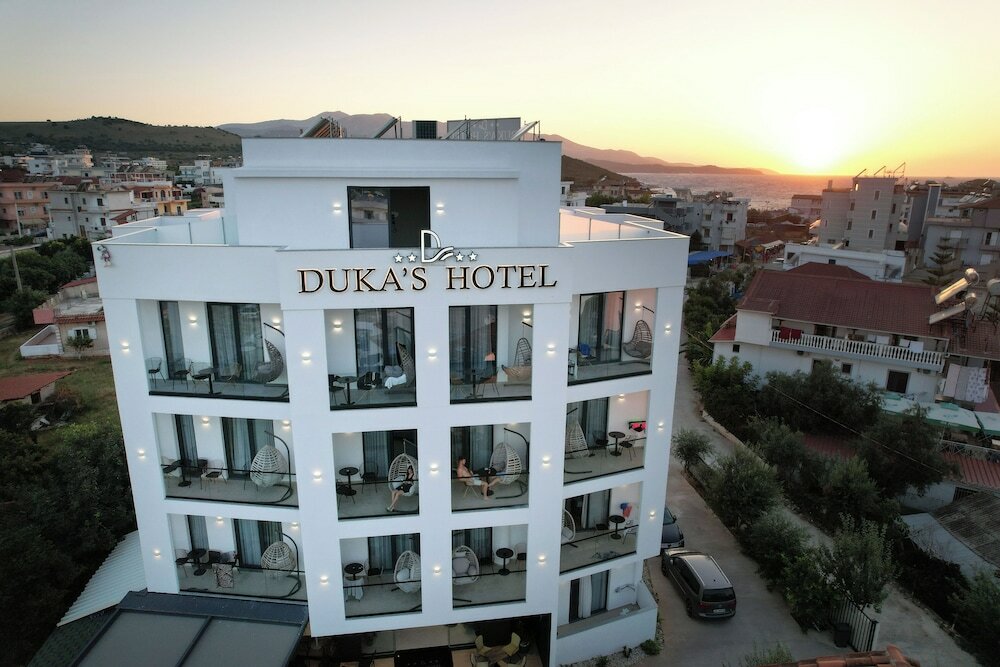 Фото Duka's Hotel