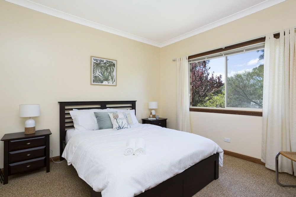 Фото South Coast Getaway House Sleeping 8 Guests