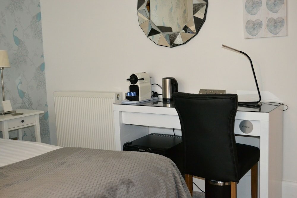 Фото Harriet House B&b