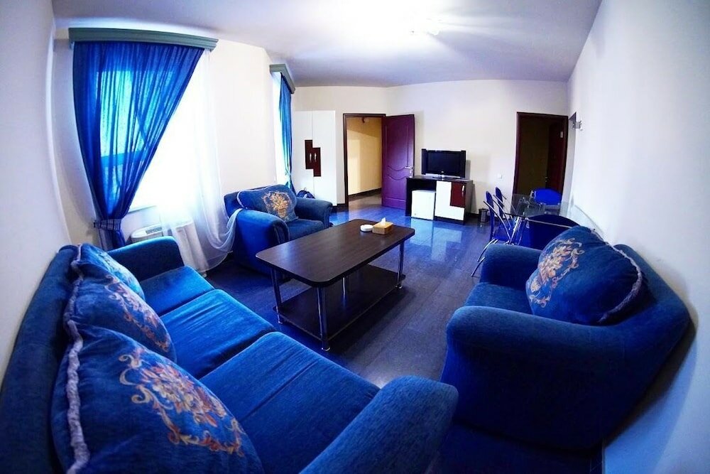 Фото Armenian Village Park Hotel