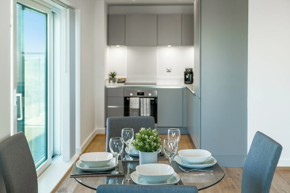 Фото Skyvillion - Woolwich 2-Bed Apartments