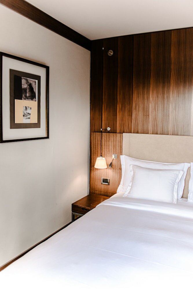 Фото Grand Hotel Champs-Elysees