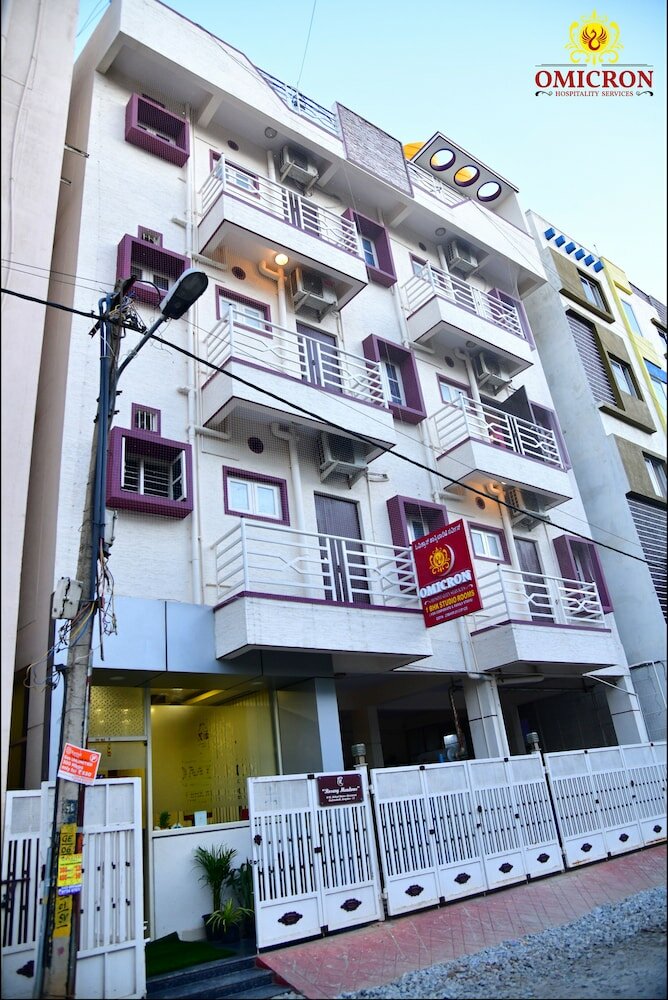 Фото отеля 1