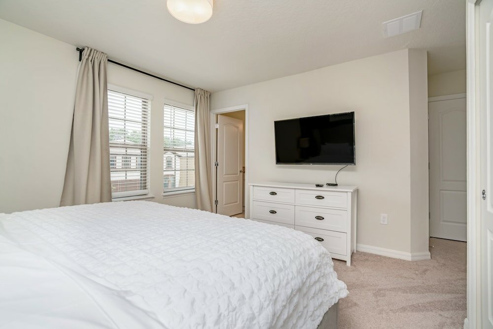 Фото 8 Bed 6 Ba Villa with Games, Pool & SPA