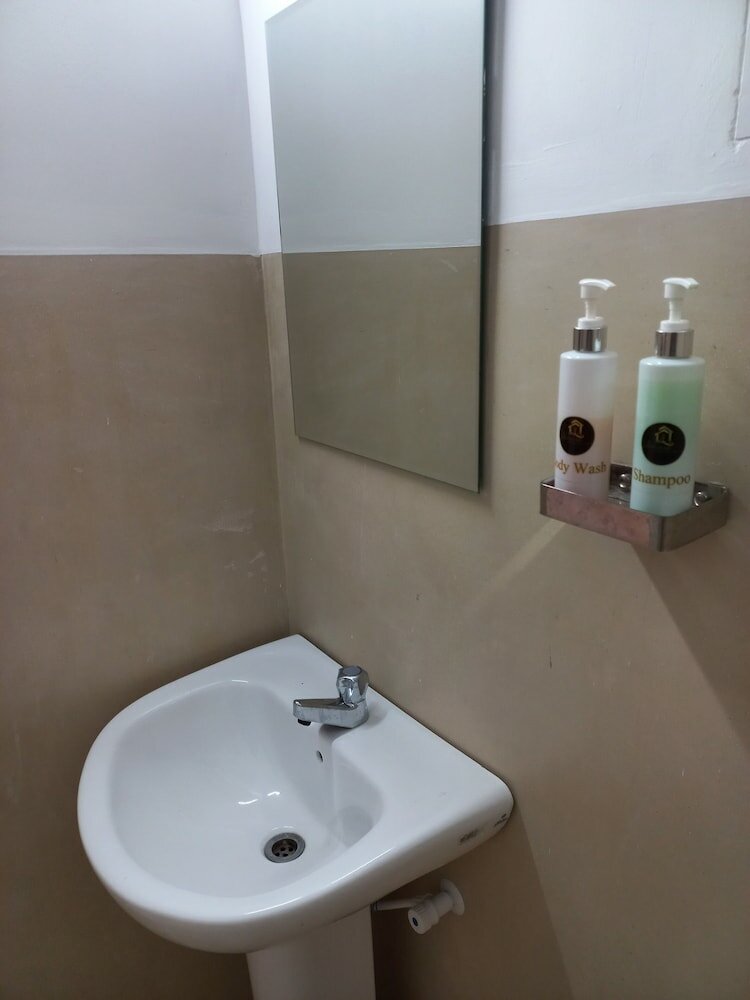 Фото The Anchorage Holiday Apartments Negombo