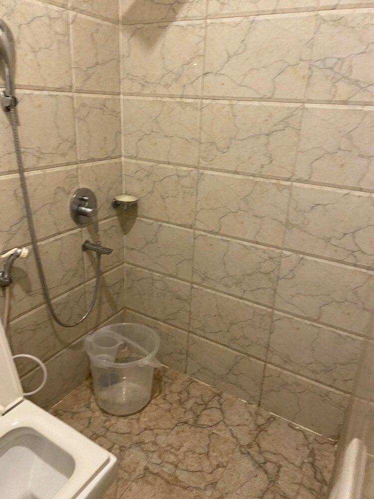 Фото Milestone Hotel and Resort