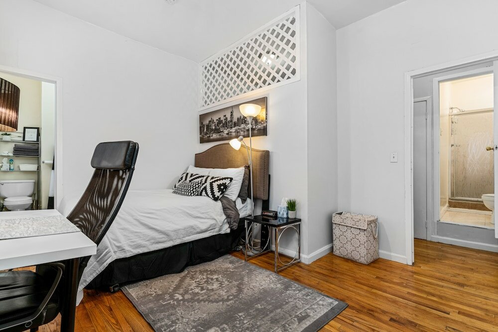 Фото Your Next Vacation Should be Here... walk to TimeSq