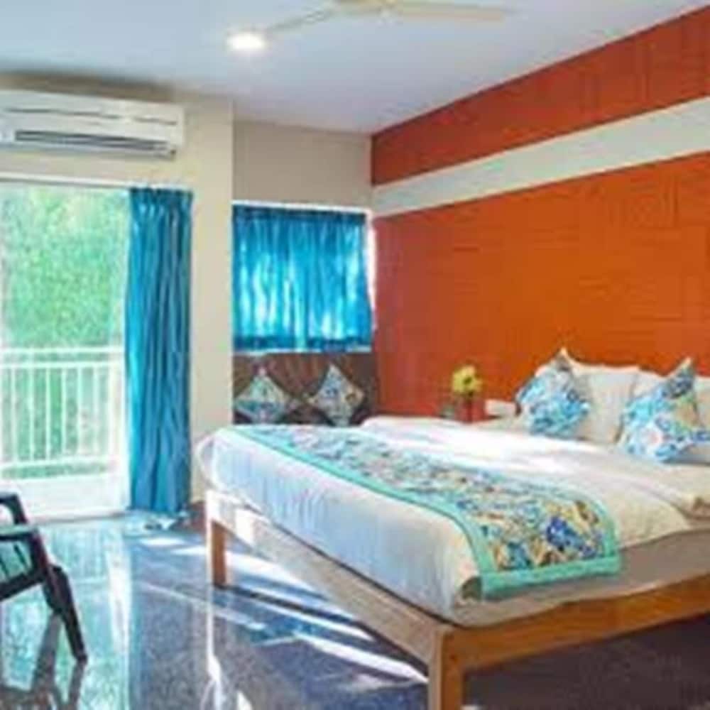 Фото Hari Om Gokarna Hotel