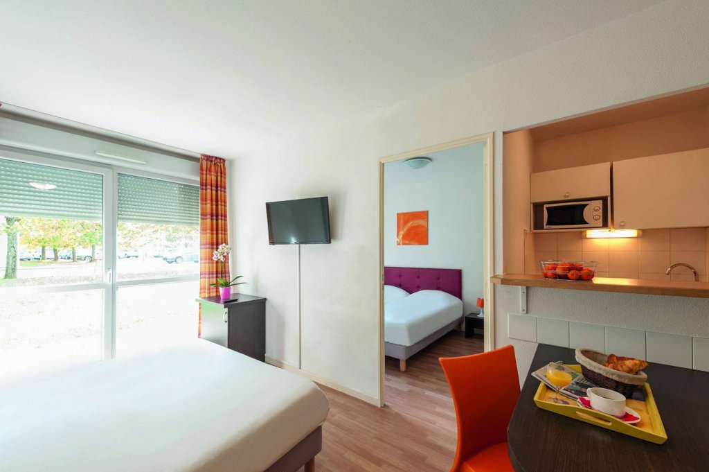 Фото Appart'City Bourg EN Bresse