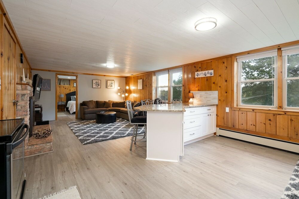 Фото Manor on the River - Whole House