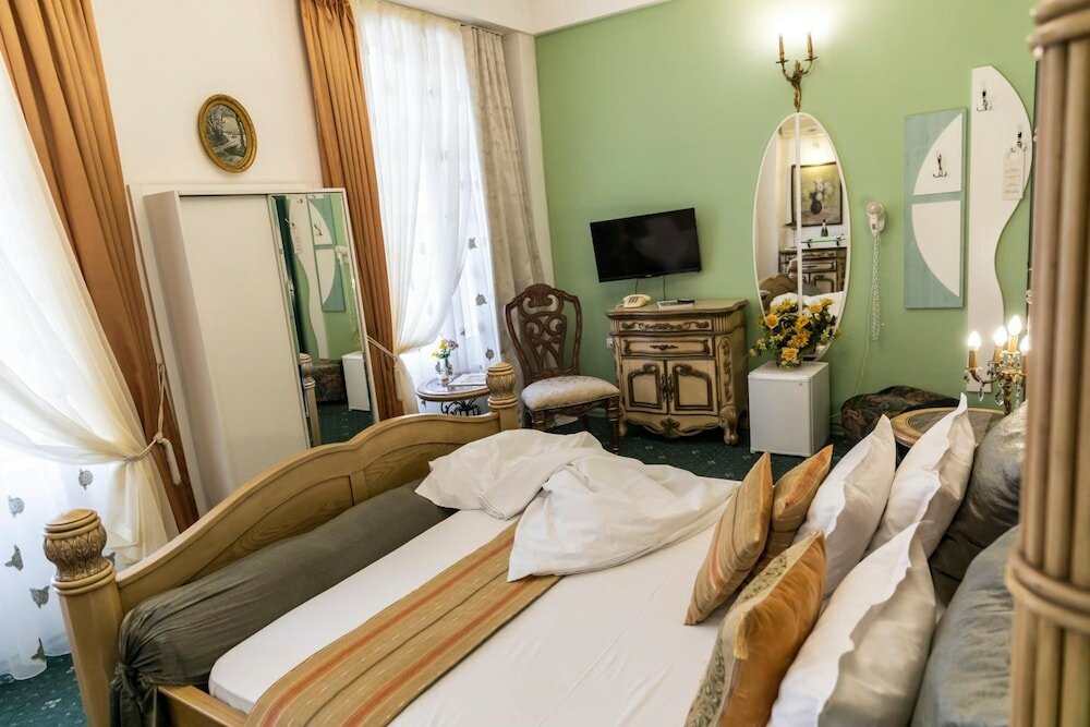 Фото Charlino Plaza