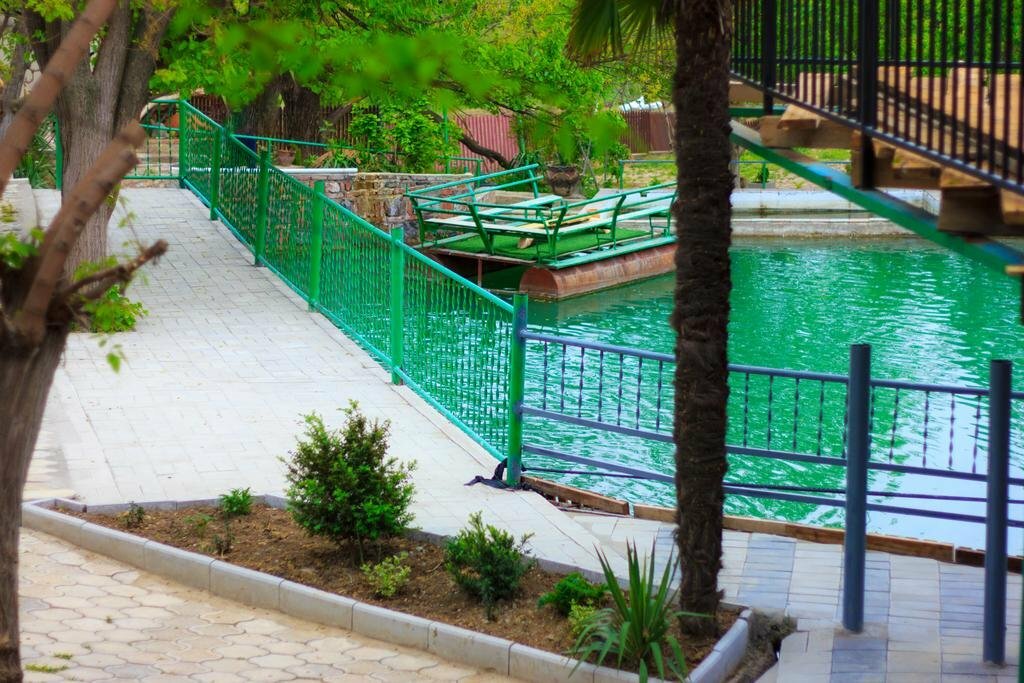 Фото Amiran's Lake