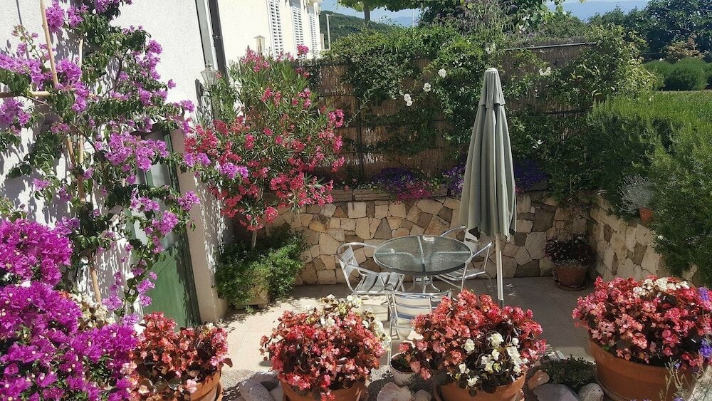 Фото Villa Brumnic Apartments