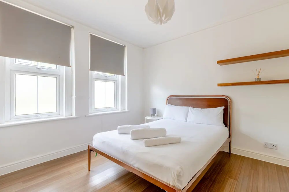 Фото Spacious 2 Bedroom in Gorgeous Camberwell With Garden