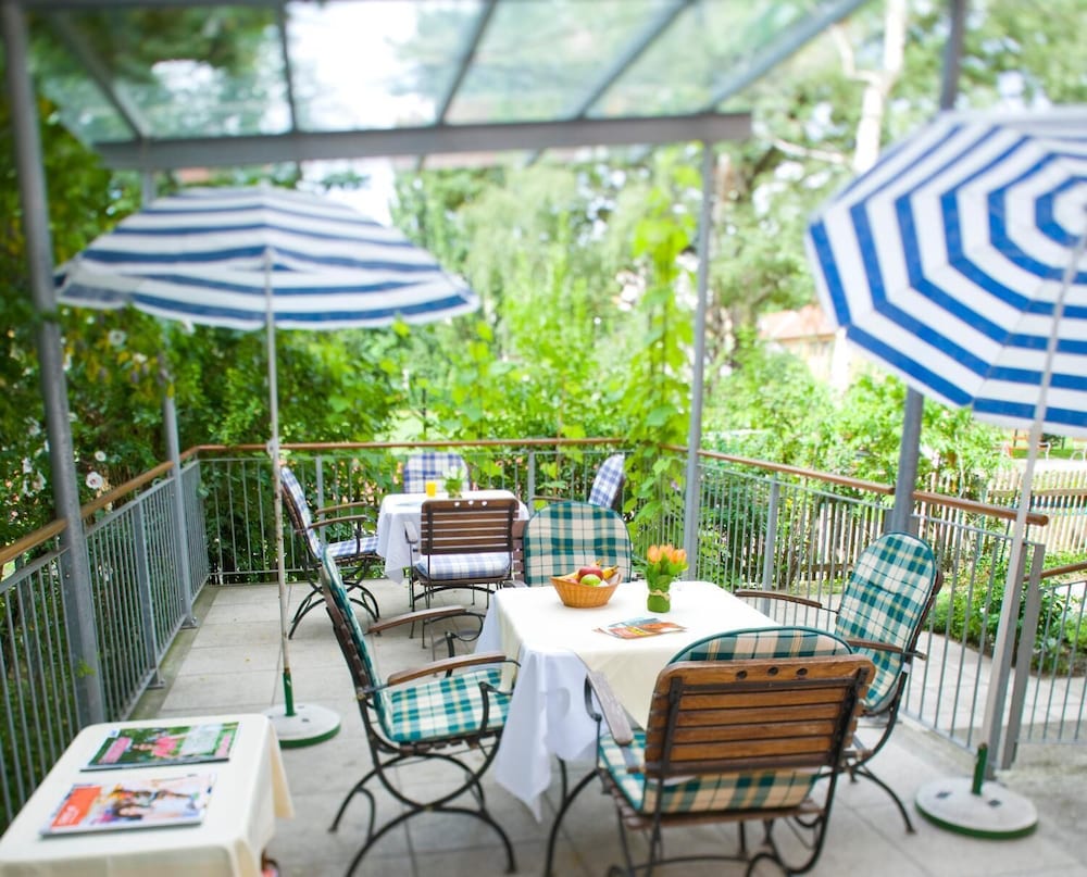 Фото Haus Mobene - Hotel Garni