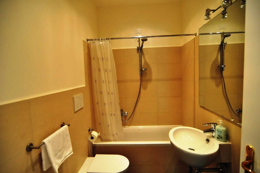 Фото Flatinrome Termini 2