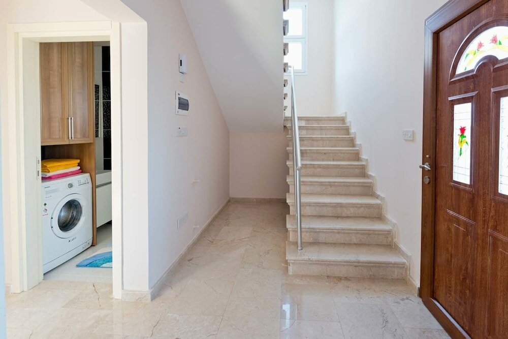 Фото Villa Lagoon by Amy Villas