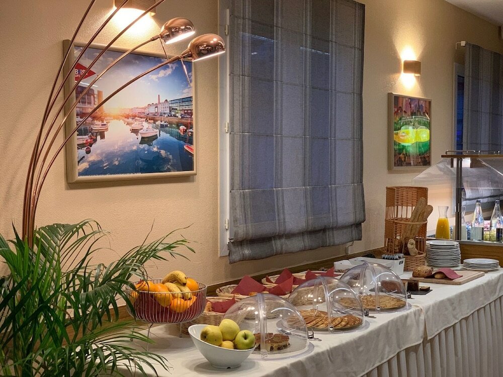 Фото Hôtel Center