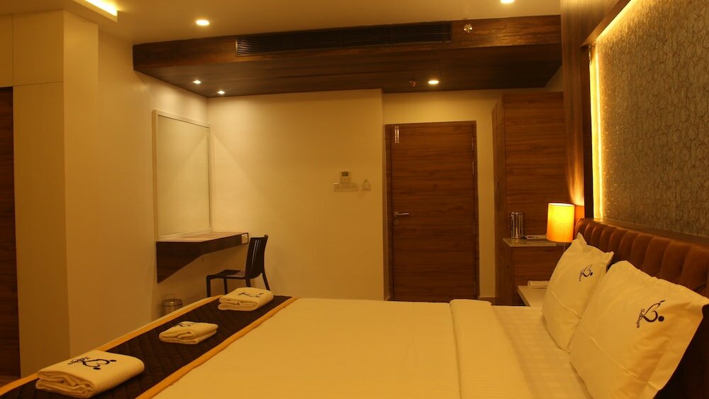 Фото Hotel Idhaya