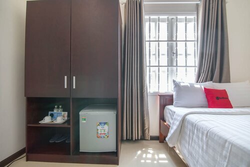 Гостиница RedDoorz Premium near Bai Sau в Вунгтау