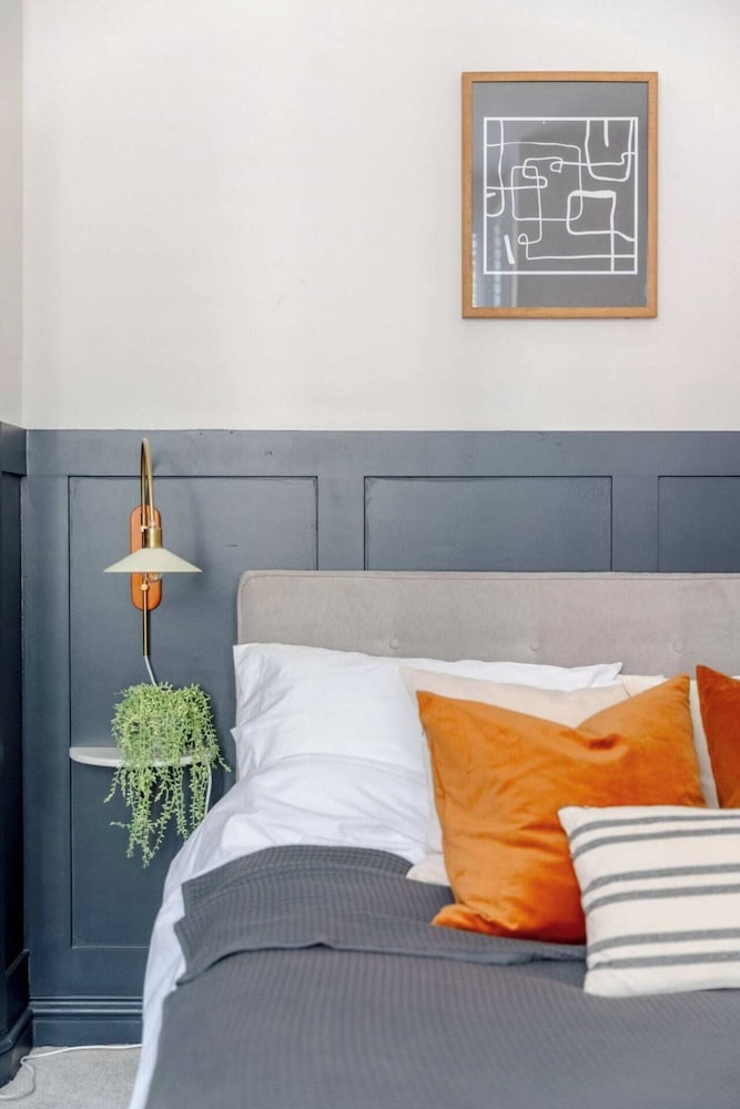 Фото Contemporary Elegance - 2bd Flat, Clapham!