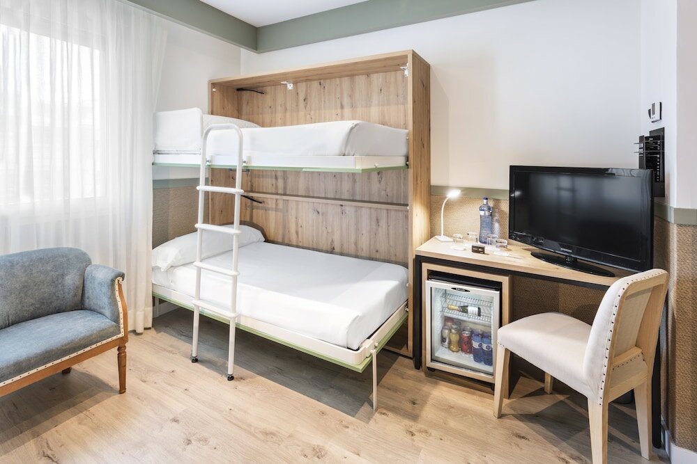 Фото Catalonia Santa Justa