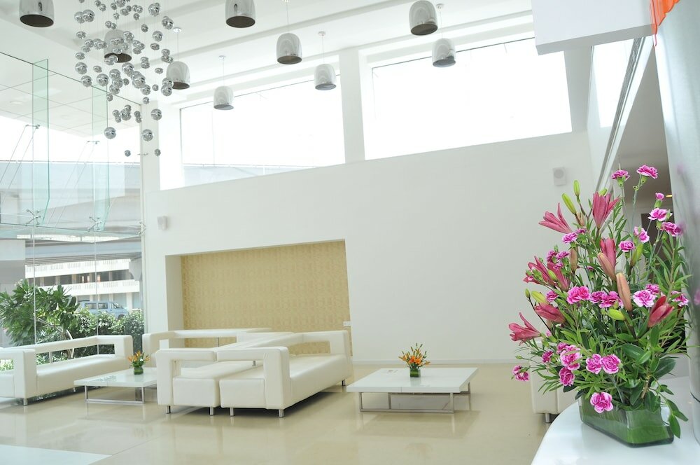 Фото Icon Select by Bhagini