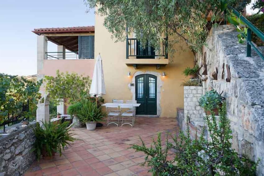 Фото Kastellos Village - Agathes Houses