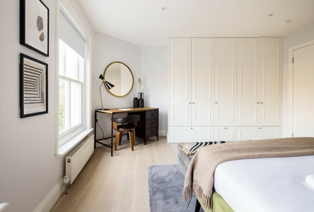Фото The Margravine Maisonette - Modern & Bright 2bdr Flat