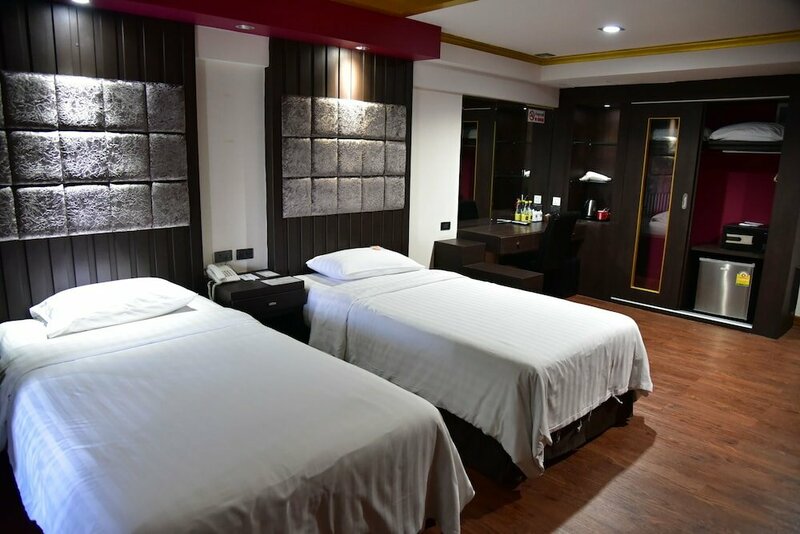 Гостиница Grand Pink Hotel Hat Yai в Хатъяй