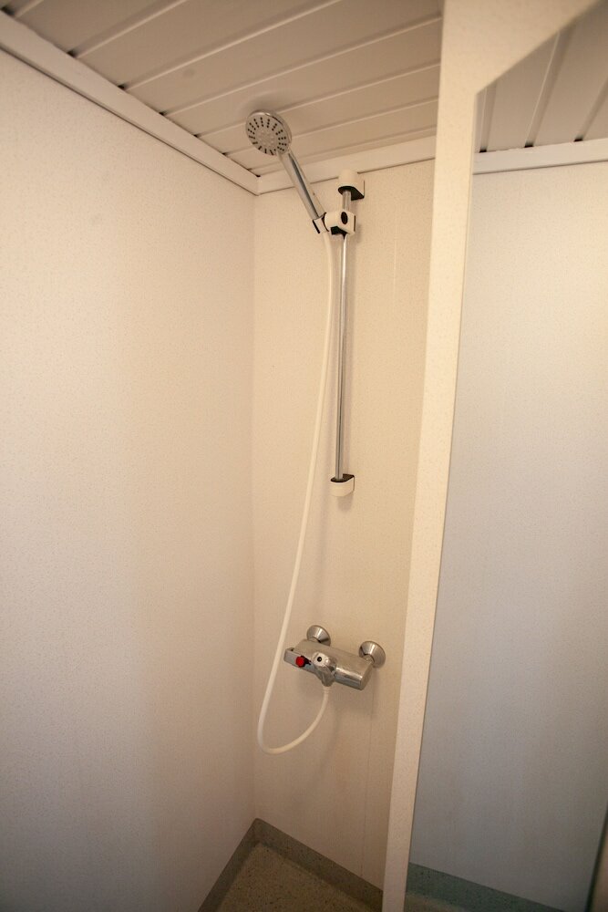 Фото Red Robin - Vacation homes next to Svartifossur waterfall