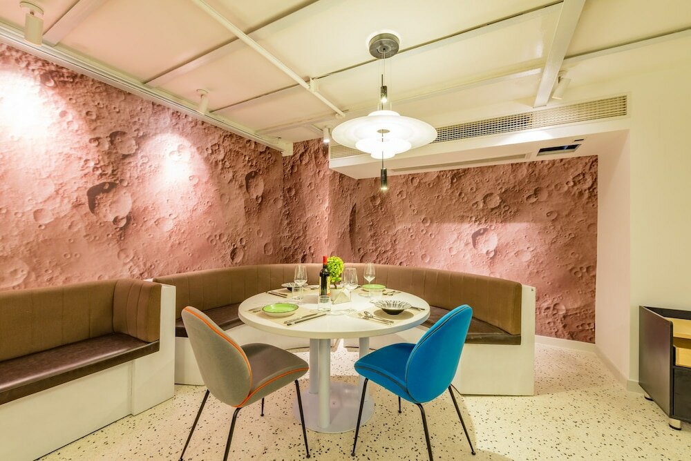 Фото Rezen Sunbow Hotel