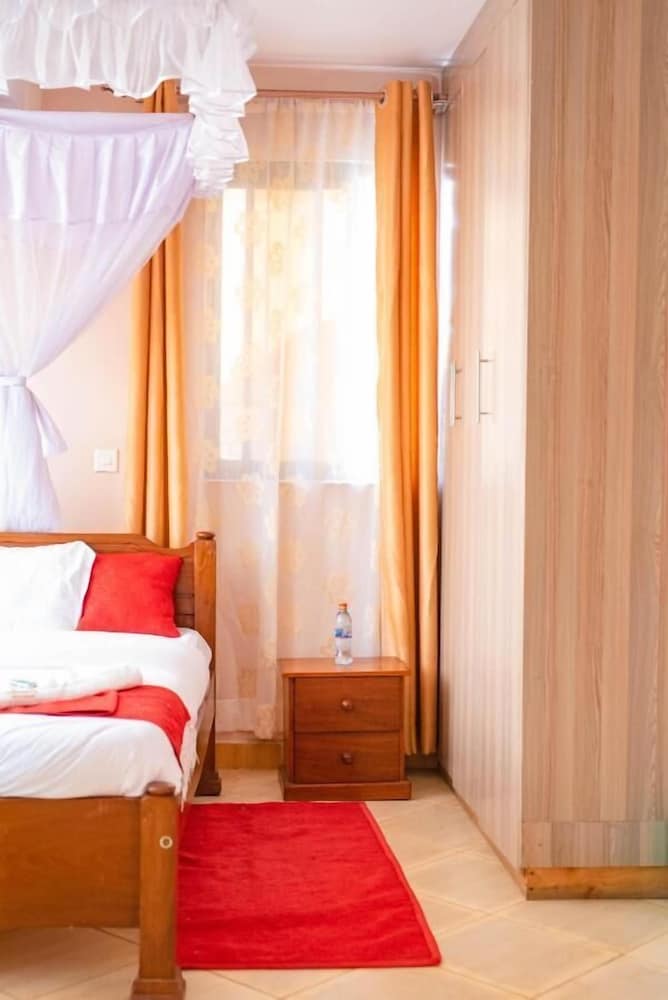 Фото Takeover Restaurant & Accommodation