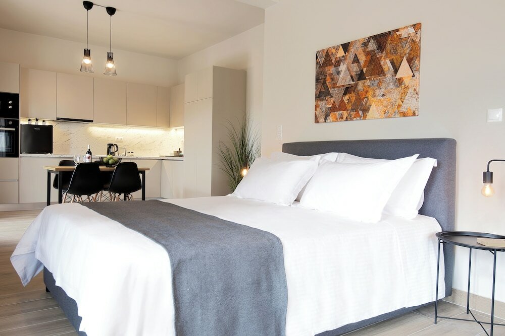 Фото Aellō luxury apartments