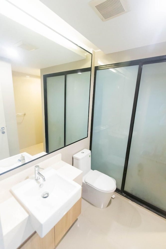 Фото The Chezz Condominium by Patsamon