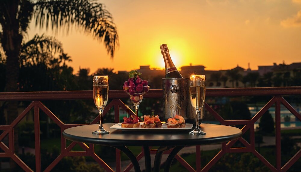 Фото Movenpick Hotel Cairo Media City
