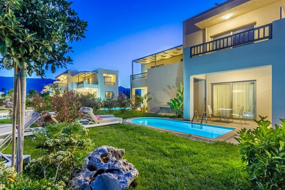 Фото Elysian Luxury Hotel & SPA