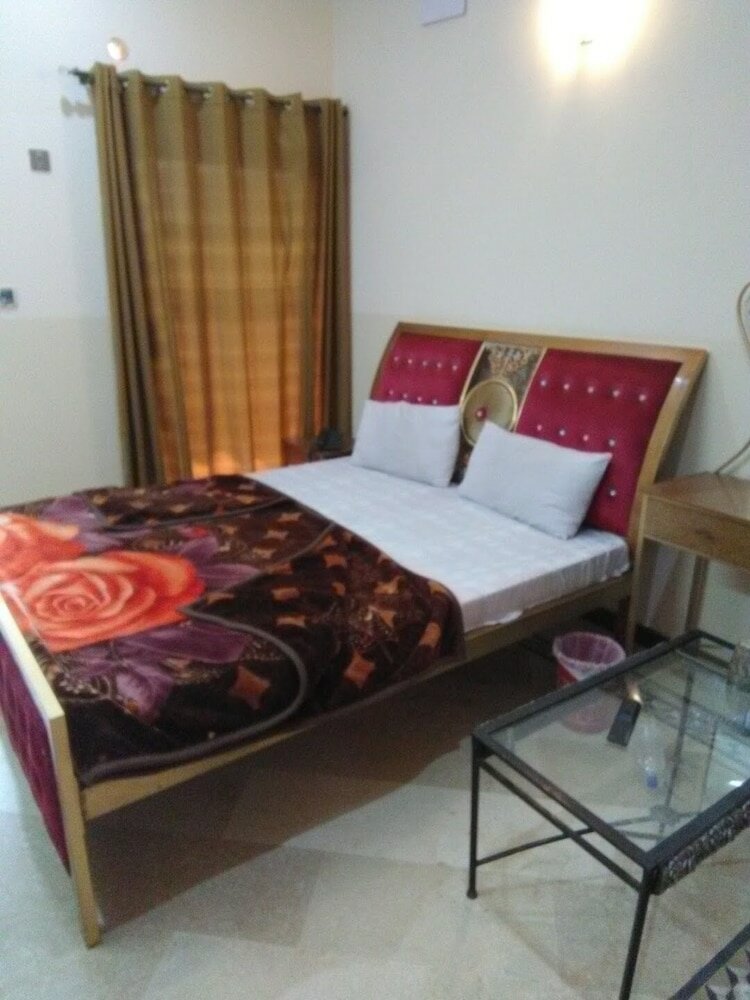 Фото Al Harmain Restaurant