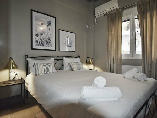 Гостиница Petite Apartment в Афинах