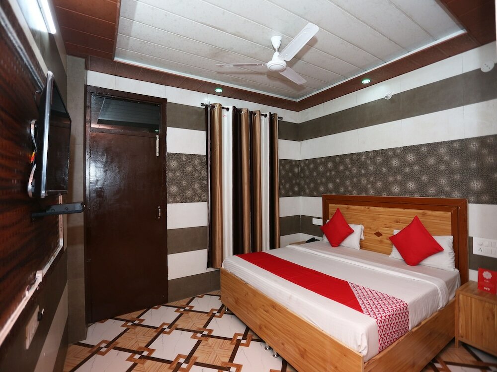 Фото Oyo 28835 Hotel Star