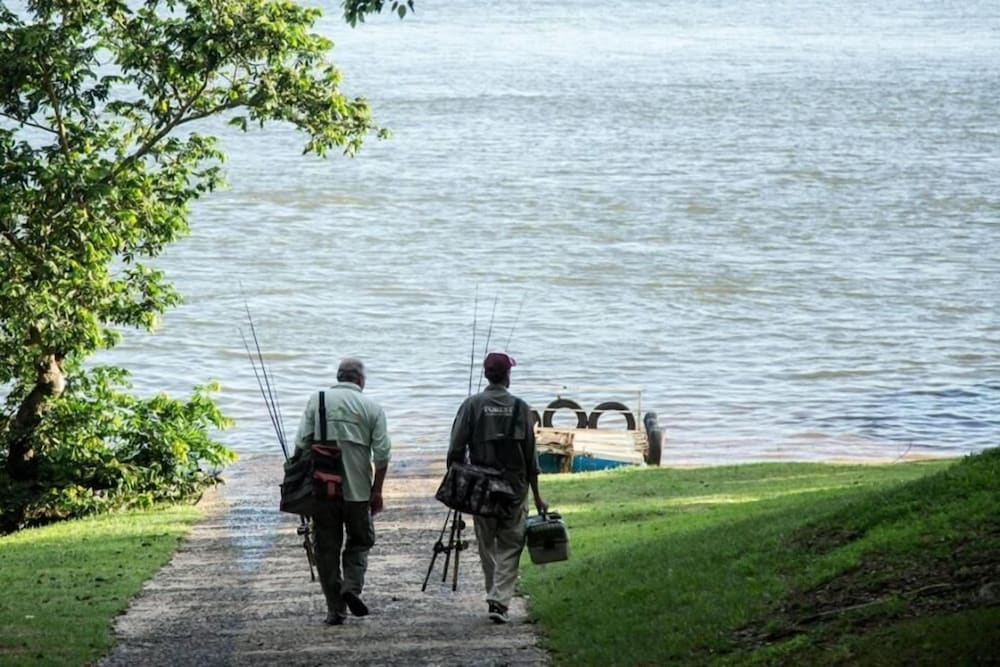 Фото Grand Crucero Fishing Lodge