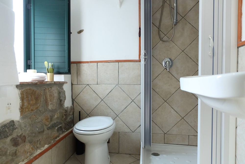 Фото Central Room With Balcony And Amazing Sea View