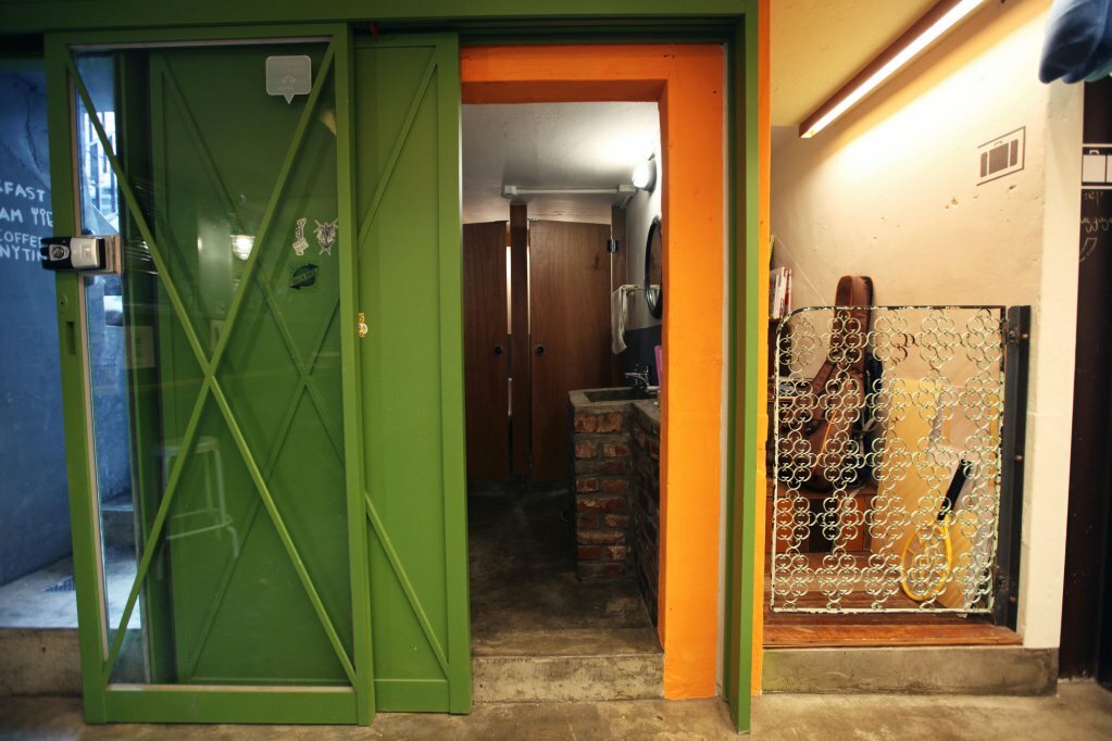 Фото Hongdae Guesthouse Pajamaparty - Hostel