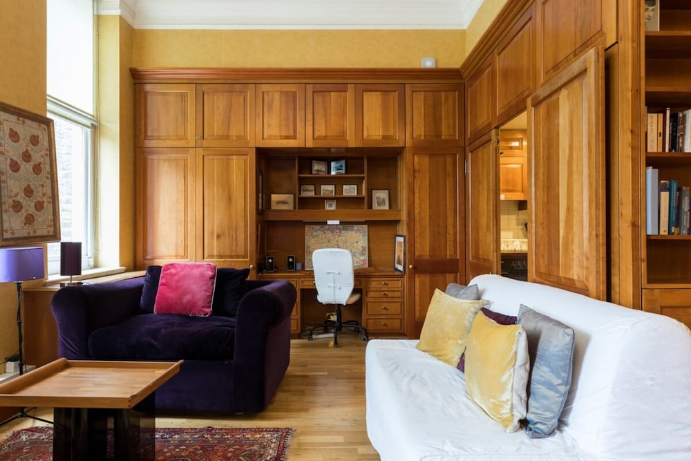 Фото Unique Studio in Kensington near Hyde Park