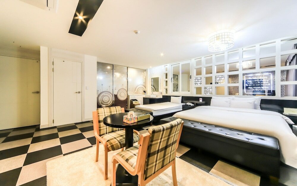 Фото The Brain Hotel