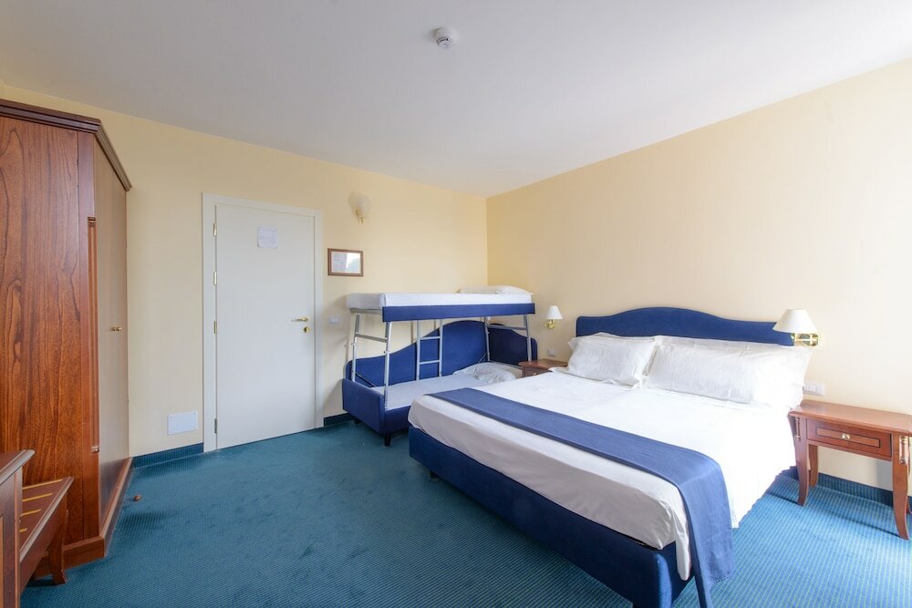 Фото Palace Hotel Domus Mea