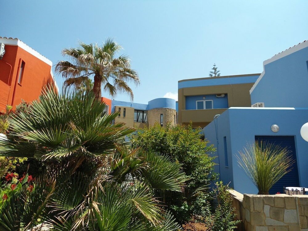 Фото Marina Sands Art Hotel