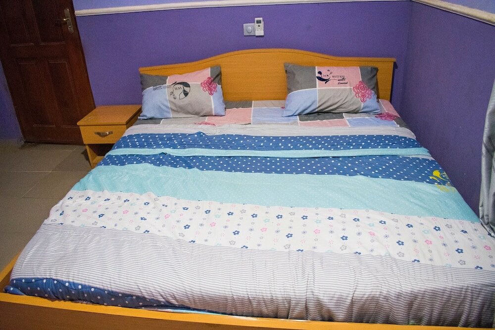 Фото White Rose Suites