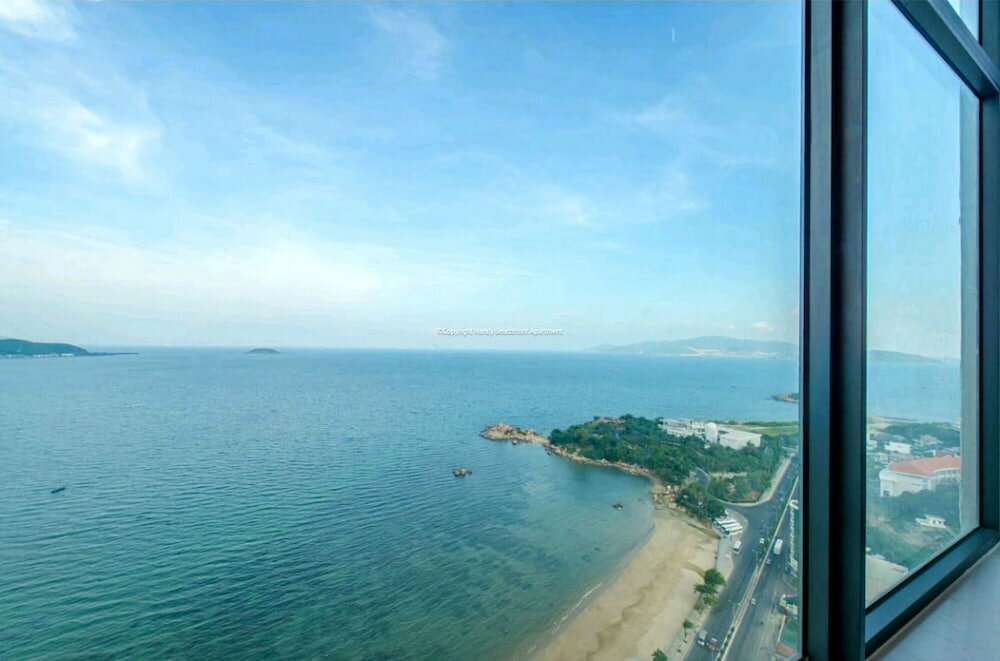 Фото Hqh Sea View Apartment