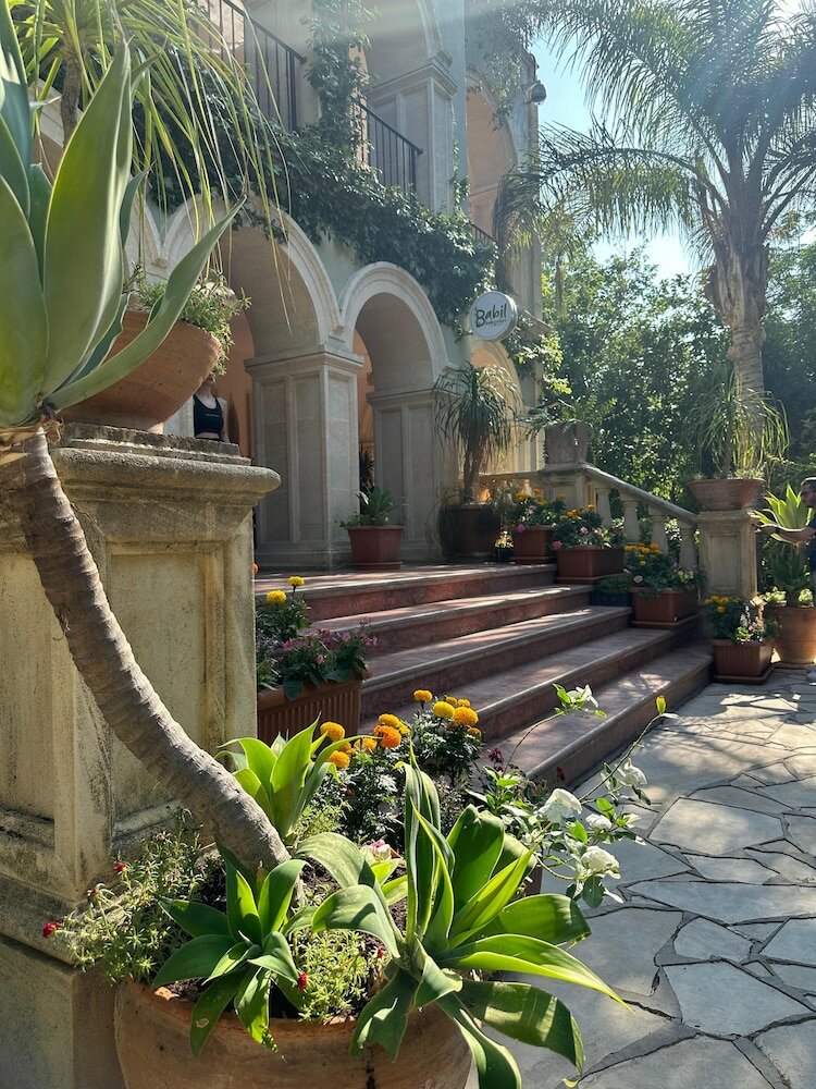 Фото Babil Bahçeleri Butik Hotel & Cafe